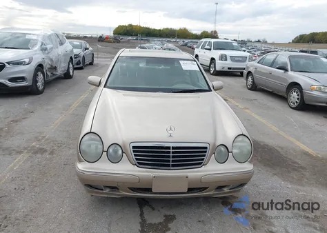 2001 Mercedes-Benz E 320 from USA, damaged, VIN WDBJF65J61B275626